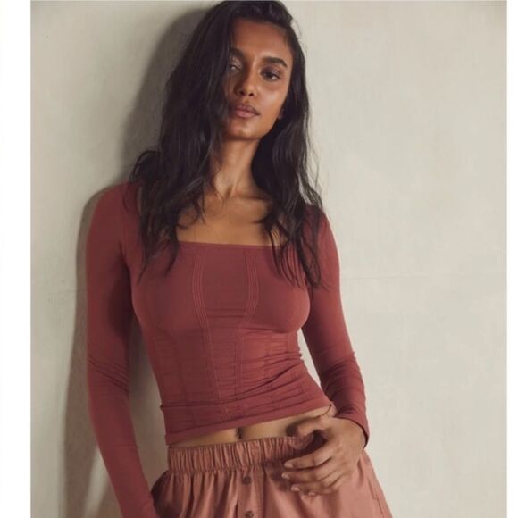 Free People | Stay Here Seamless Long Sleeve Top Size M/L NWT - Picture 1 of 4